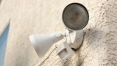 Come spegnere la luce del sensore di movimento?