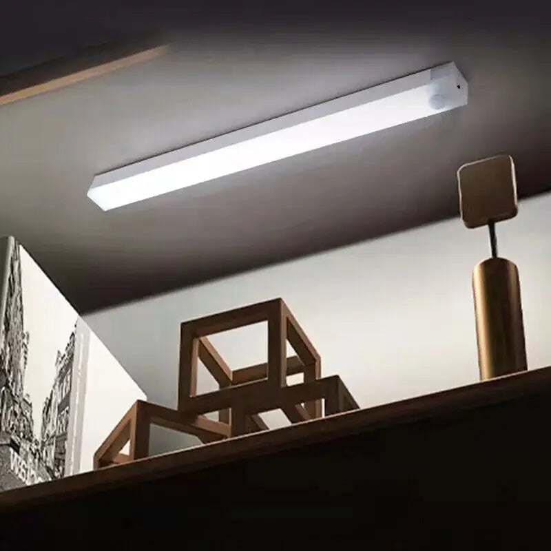 ¿Se pueden configurar las luces con sensor de movimiento para que funcionen sólo por la noche?